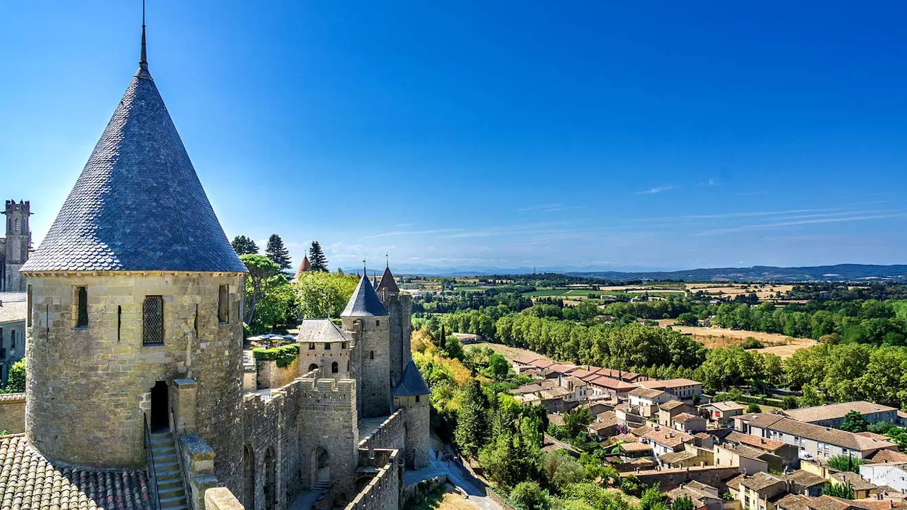 carcassonne houses rentals france