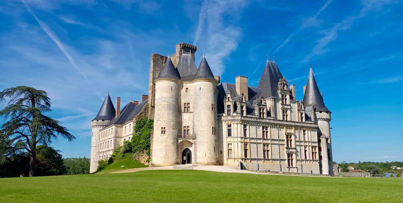 charente rochefoucauld castle