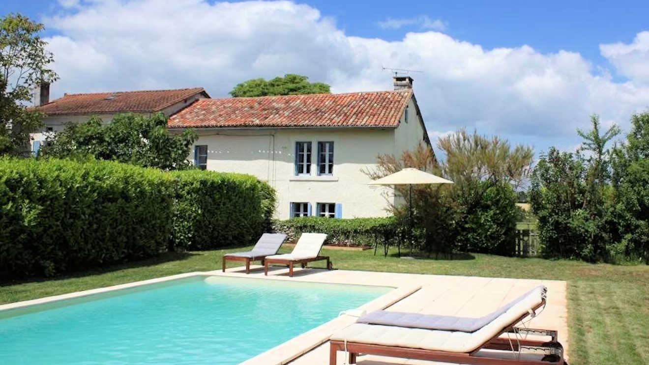Charente long term rentals France