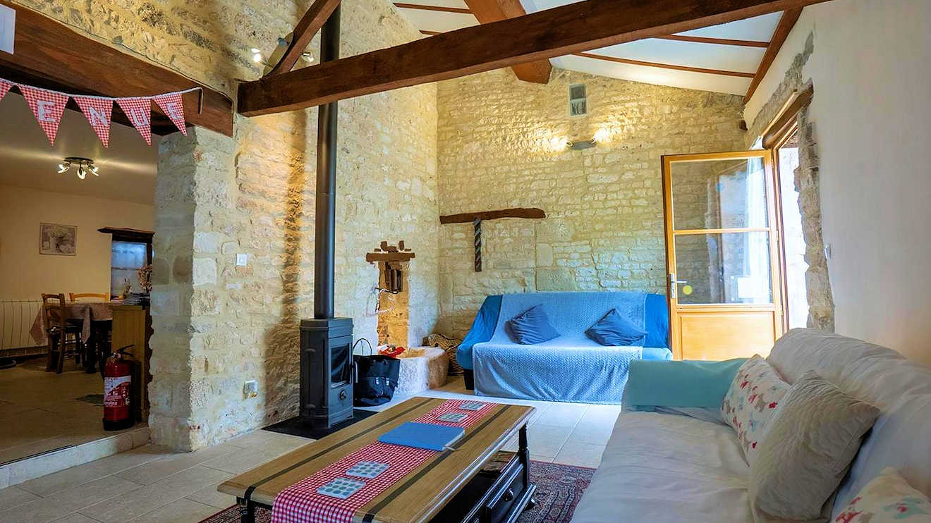 house for rent charente france 1320