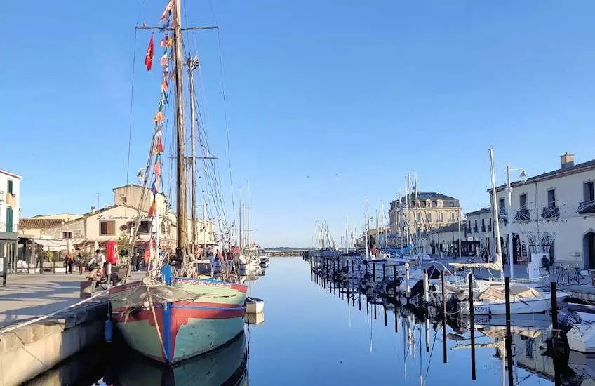 x-marseillan-lighthouse