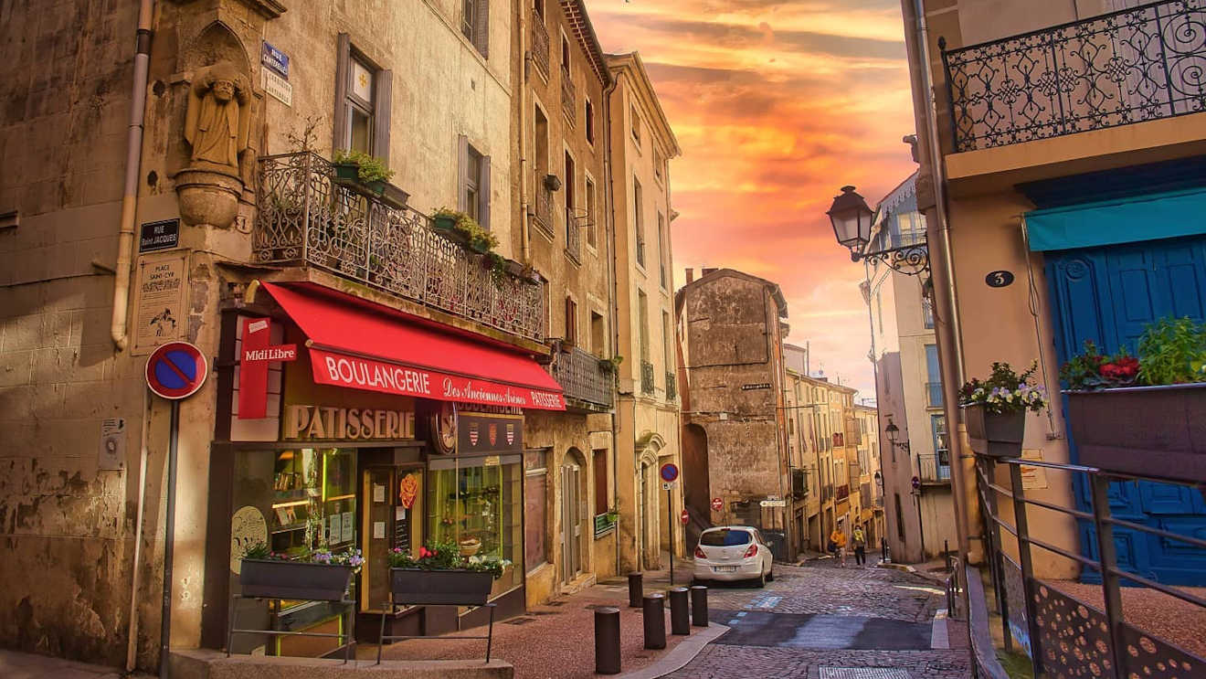 beziers old streets