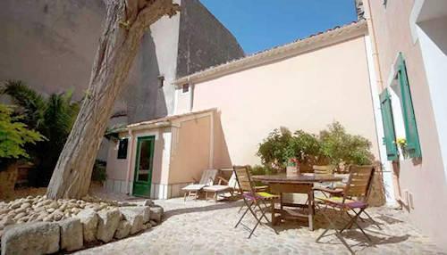 Long term rental in France