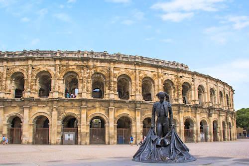 nimes