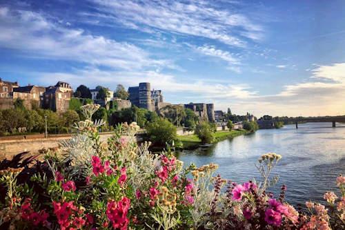 angers
