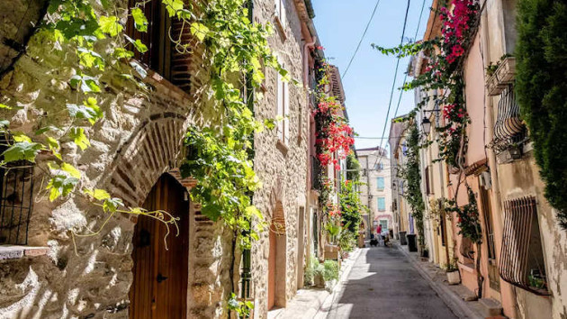 Coastal house for long term rental France 2024