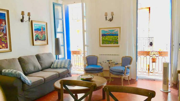 Pezenas apartment for monthly rentals France