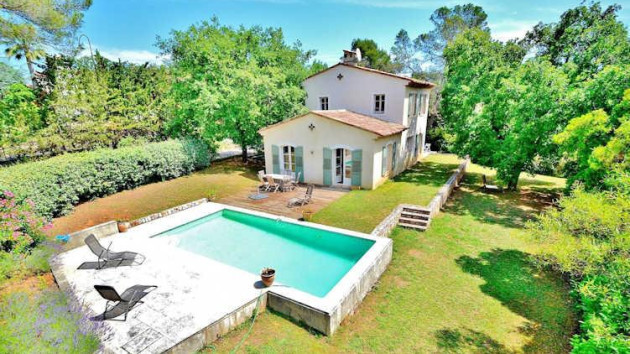 Large villa Cote d'Azur long term rental