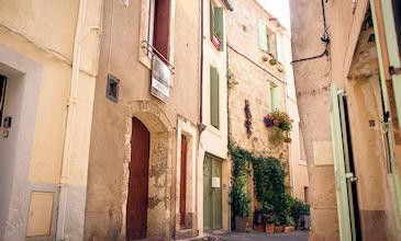 Town house in Pezenas, South France for long term lets